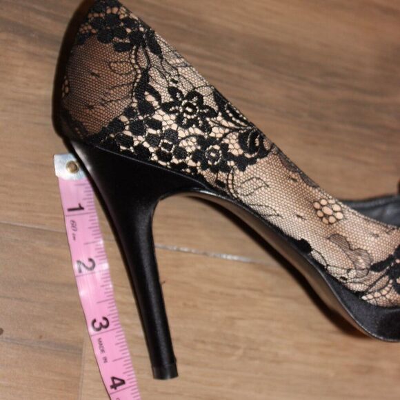Stuart Weitzman Black & Brown Lace Peep Toe Pumps Heels Women's Size 8.5 - Picture 12 of 13